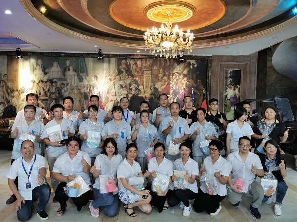 心懷感恩，攜手并肩, 以主人翁的精神與阿里共成長(zhǎng)